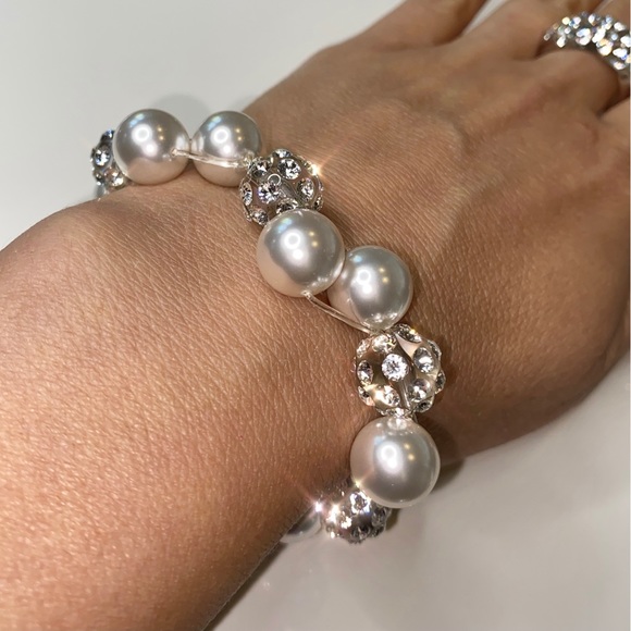 Women’s Pearl stretch bracelet with Swarovski crystals ball bracelet for wedding - Picture 12 of 13